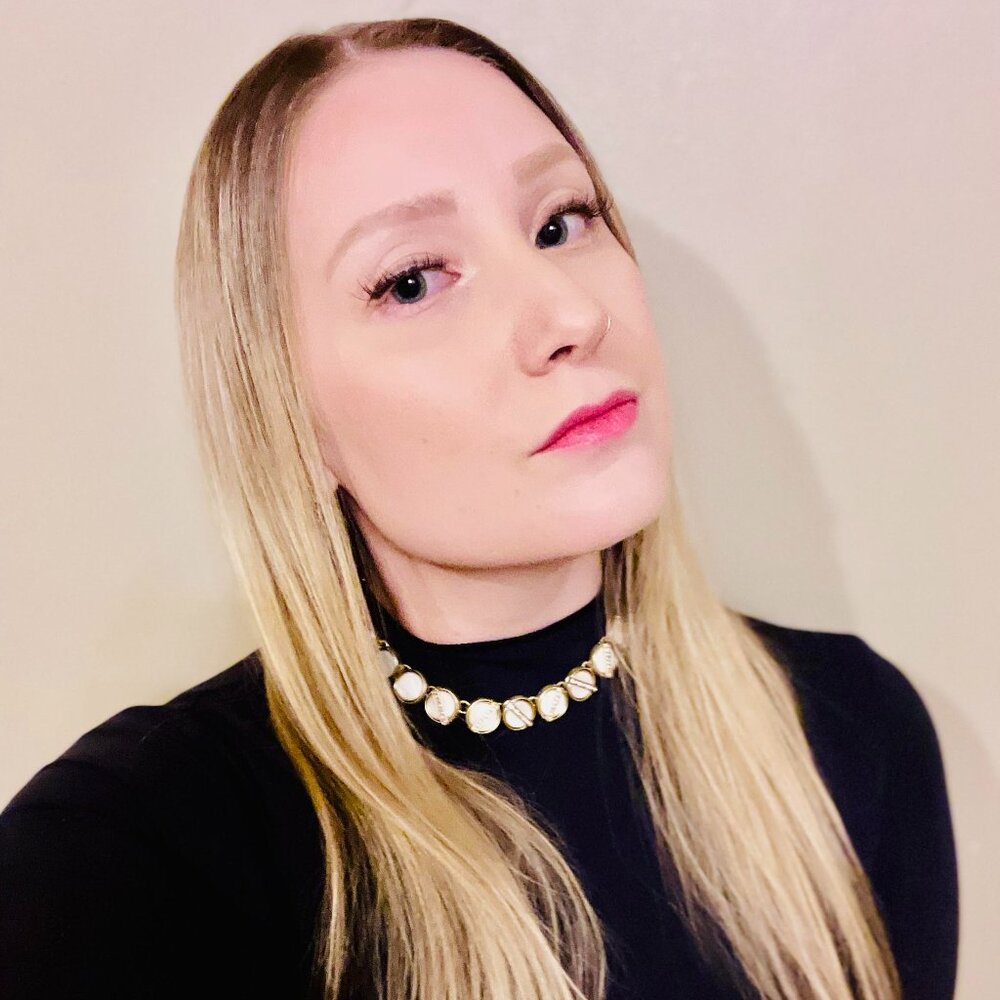 Meet your Posher, Traci Marie!